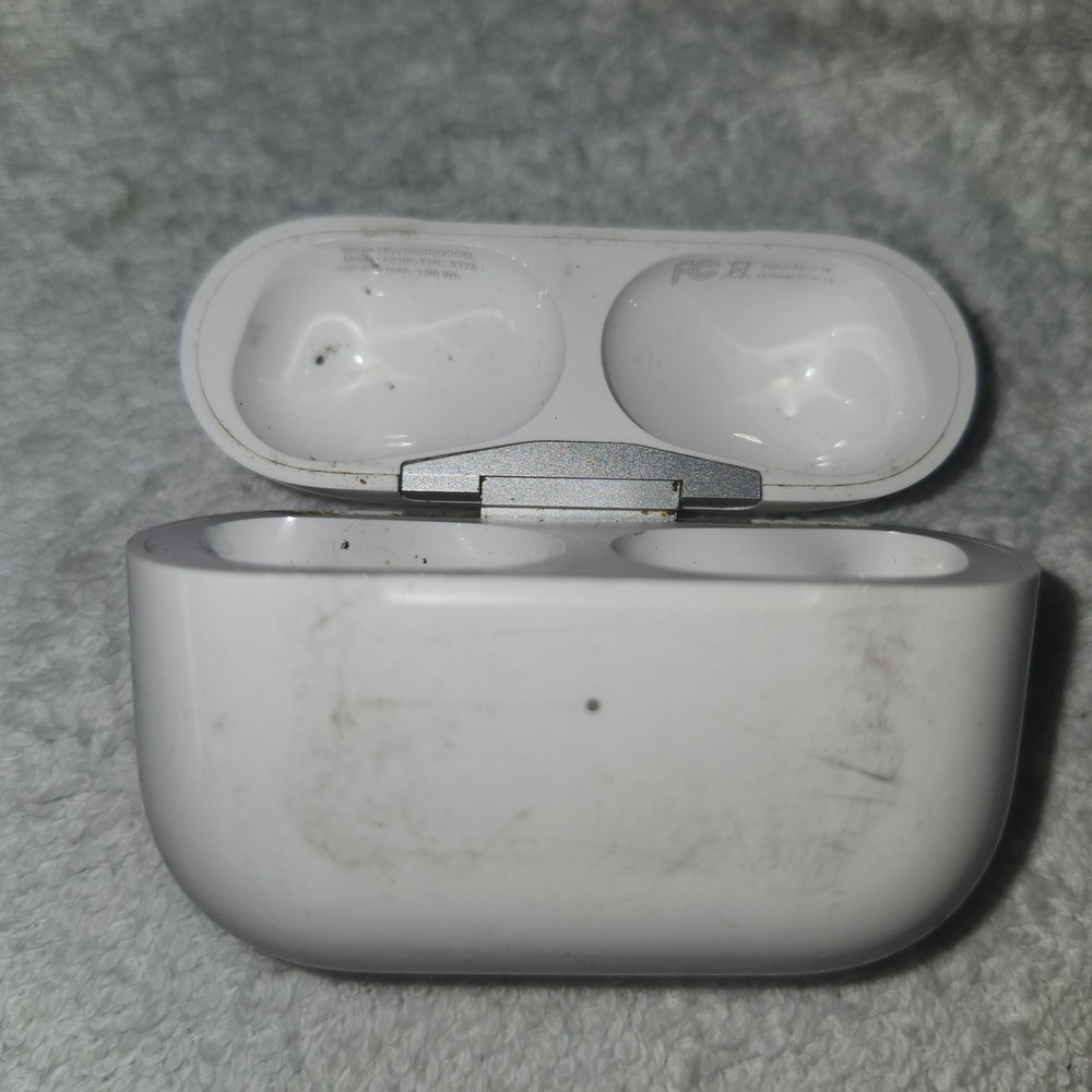 Apple AirPods Pro Wireless Charging Case A2190 White Replacement Case Only